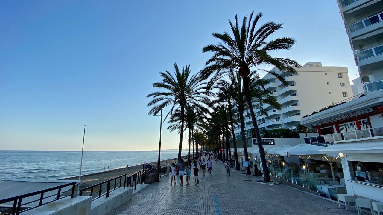 Marbella Promenade, Marbella to Puerto Banus promenade